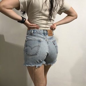 High waisted Levi’s cutt off shorts